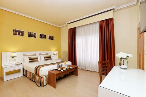 Hotel Mayorazgo in Madrid — foto 20