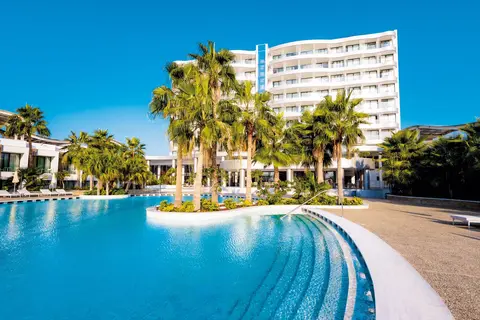Radisson Blu Hotel, Larnaca in Larnaca — foto 2