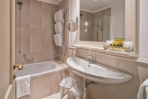 B&B HOTEL Firenze Laurus al Duomo in Florence — foto 12