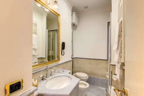 La Lumière di Piazza di Spagna in Rome, foto 18