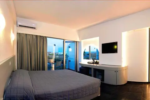 Sveltos Hotel in Oroklini — foto 12