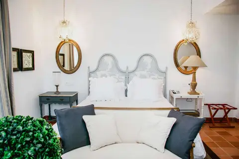 B Bou Hotel Cortijo Bravo in Vélez-Málaga