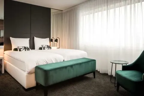 Van der Valk Zaltbommel - A2 foto 6