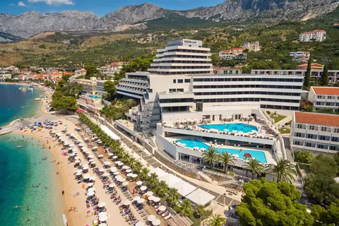 Medora Auri Family Beach Resort in Podgora