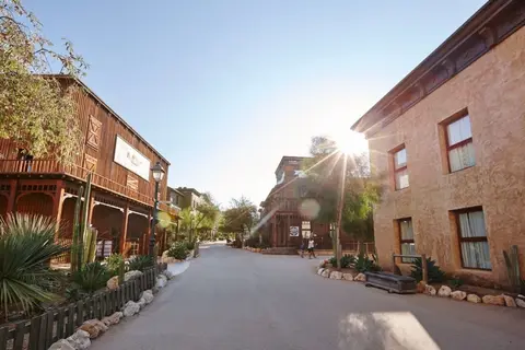 Hotel Gold River at PortAventura World in Lladurs — foto 6