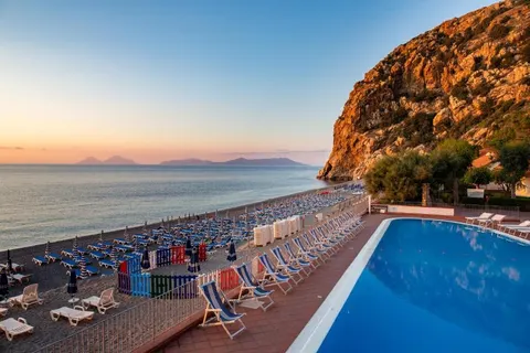 Th Gioiosa Marea - Capo Cavalà Village foto 3