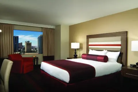 The STRAT Hotel, Casino & Tower in Las Vegas, foto 27