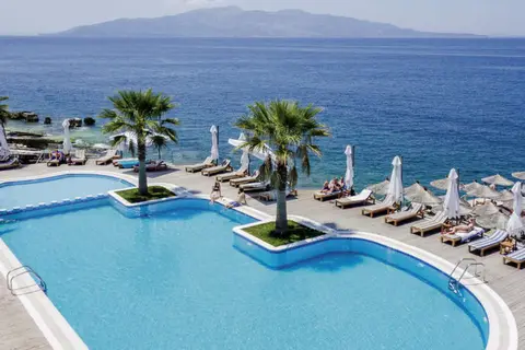 Santa Quaranta Hotel Saranda in Sarandë — foto 2