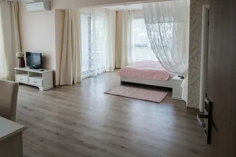 White Rock Castle Suite Hotel in Златни пясъци — foto 29