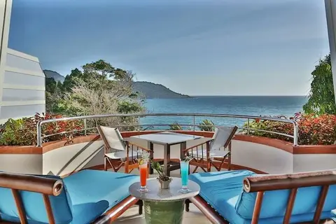 Mom Tris Villa Royale in ตำบลกะรน — foto 20
