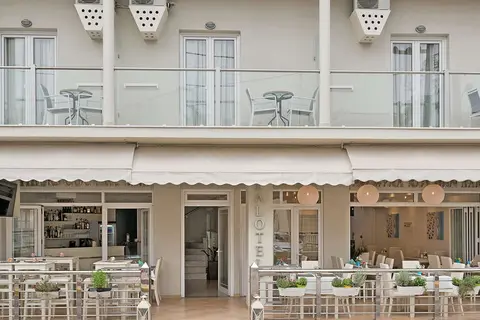 Palotel Luxury Hotel in Γουβιά