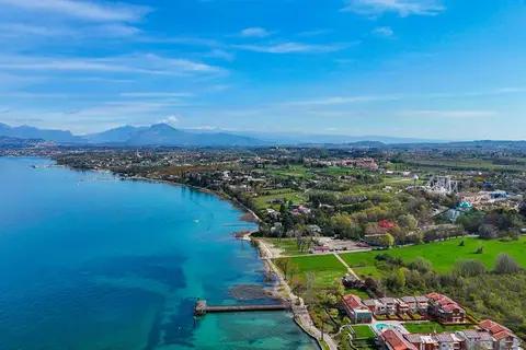 Baia Holiday Gasparina in Castelnuovo del Garda — foto 7