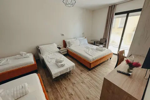 Hotel Triumf in Shëngjin — foto 5