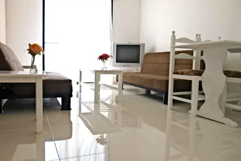 Hilltop Gardens Hotel Apartments in Paphos — foto 13
