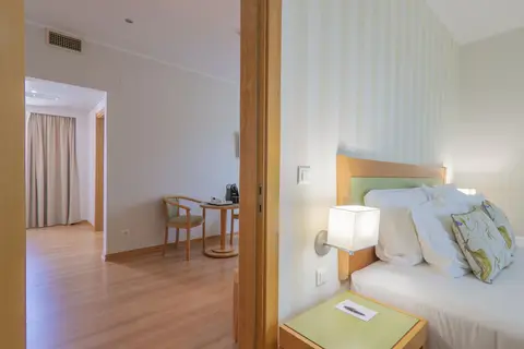 Luna Esperança Centro Hotel in Almada — foto 19