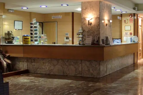 Hotel  AzuLine Bergantín in Sant Josep de sa Talaia — foto 18