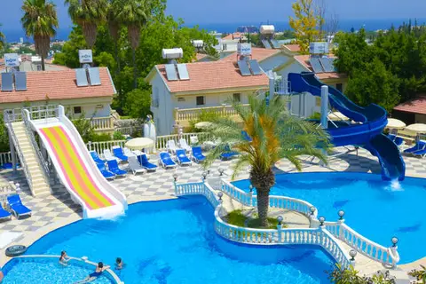 Riverside Garden Resort in Alsancak