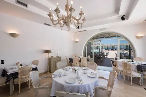 Saint Andrea Paros Seaside Resort in Νάουσα — foto 21
