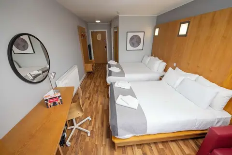 Hotel Ramada by Wyndham Belfast City Centre in Belfast — foto 3
