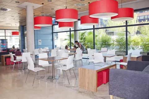 Travelodge Madrid Torrelaguna in Madrid — foto 18
