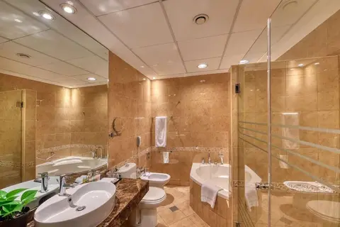 Majestic City Retreat Hotel in Dubai — foto 29