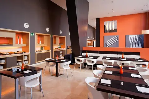 Hotel ILUNION Aqua 3 in Valencia — foto 5