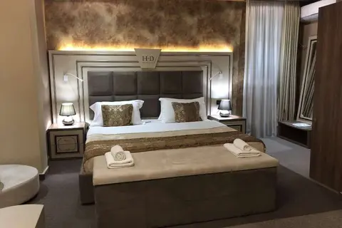 Hotel Deluxe in Tirana