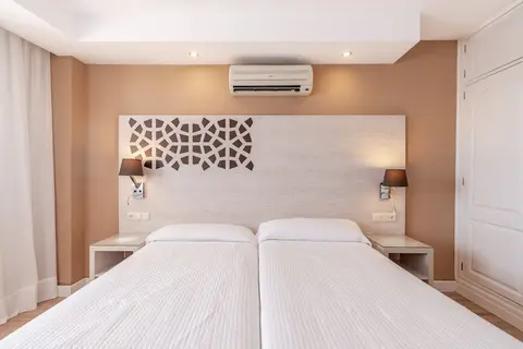 Aparthotel Puerto Azul in Marbella — foto 25