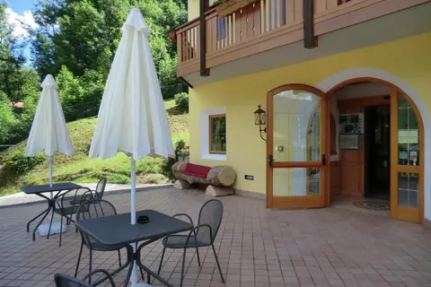 Hotel Garnì Costa Verde in Bocenago — foto 5