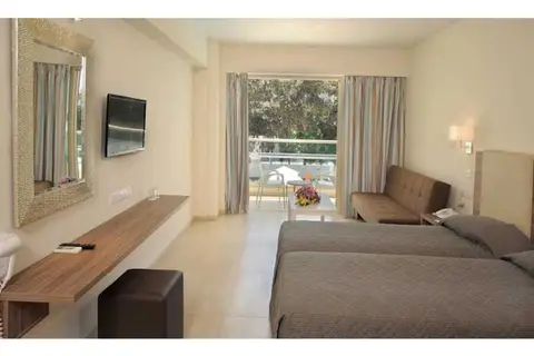 Nelia Gardens Hotel in Ayia Napa — foto 25