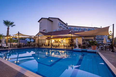 Anais Bay Hotel in Παραλίμνι — foto 29