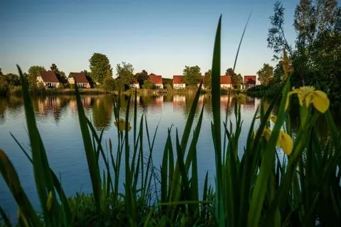 Bungalowpark Emslandermeer foto 6