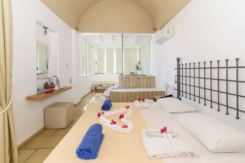 Antinea Suites & Spa in Thira Municipal Unit, foto 12