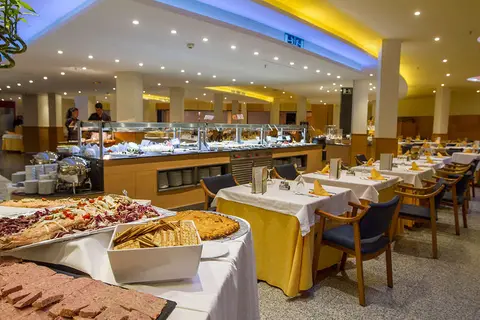 Madeira Centro in Benidorm — foto 5
