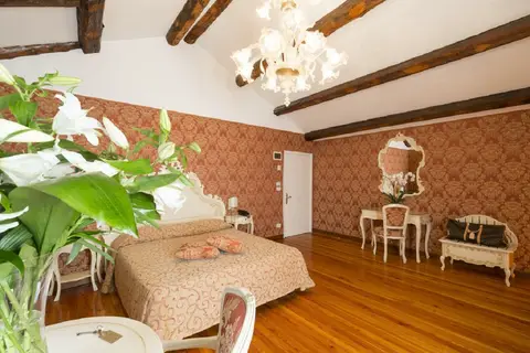 Palazzo Guardi in Venetië, foto 4