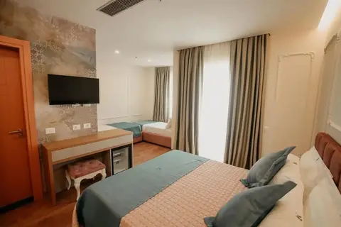 Hotel Martiness in Durres — foto 2