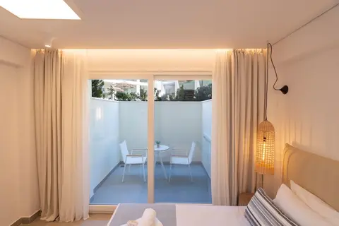 Mirablue Luxury Residences in Πευκοχώρι — foto 26