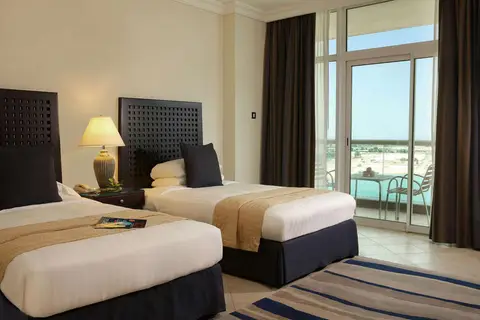 Beach Rotana in الزَّاهية — foto 30