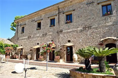 Vecchia Masseria Agriturismo in Mazzarino