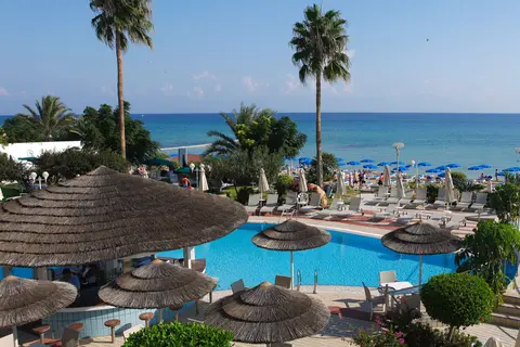 Sunrise Beach Hotel in Παραλίμνι — foto 7