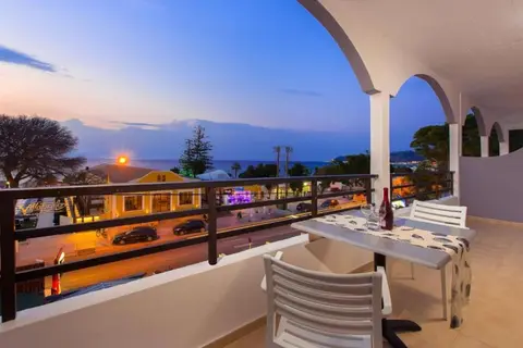 Sunny Days Hotel & Resort in Ιαλυσός — foto 26