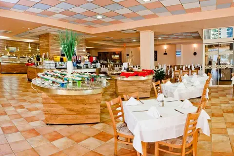 Hotel Sandy Beach in Оброчище — foto 8