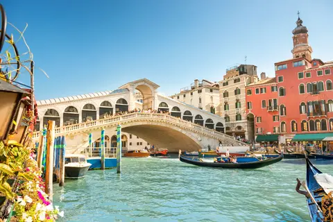 Ontdek de parels van Cinque Terre, Toscane en Venetië in Pescara — foto 33