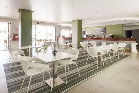 Hotel Ilunion Menorca in Cala Galdana — foto 9