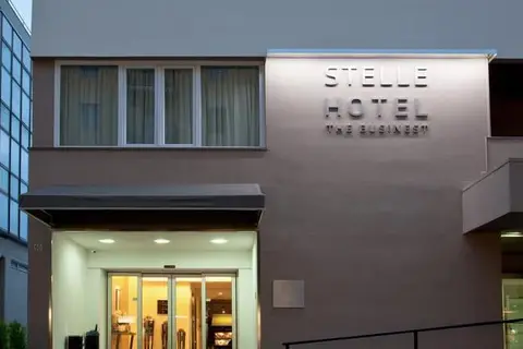 Stelle Hotel The Businest in Napels — foto 28