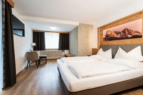 Hotel Astor Suites - logies en ontbijt in Sëlva Wolkenstein in Gröden Selva di Val Gardena, foto 10
