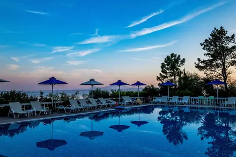 Hotel Nautilus Barbati in Μπαρμπάτι — foto 5