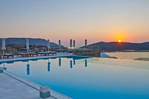 Royal Marmin Bay Boutique & Art Hotel in Elounda, foto 2