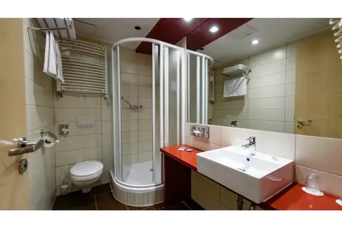 Promenade City Hotel in Boedapest — foto 23