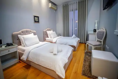 Univers Hotel in Elbasan — foto 7